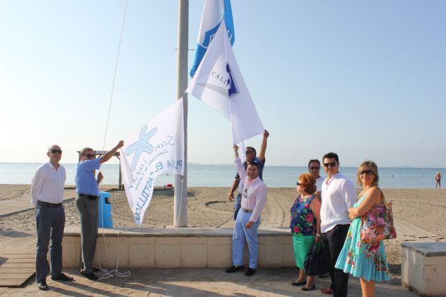 Las banderas azules ya ondean en las playas del municipio - 1, Foto 1