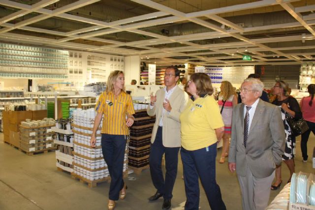 El Alcalde destaca la capacidad de Ikea para atraer visitantes a Murcia - 1, Foto 1