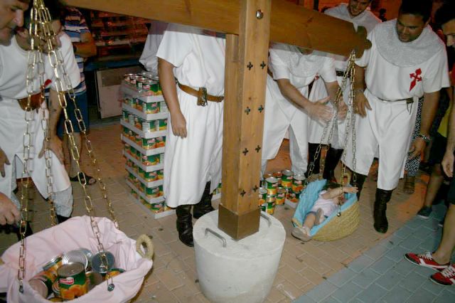 Los vecinos y vecinas de Lorquí celebran su tradicional pesado de niños - 1, Foto 1