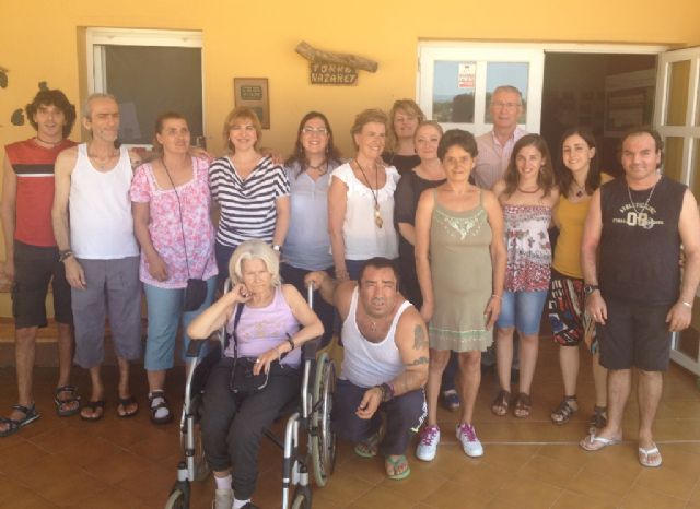 Diputadas del GPP visitan el centro de acogida de enfermos de SIDA Torre de Nazaret y recogen sus propuestas - 1, Foto 1