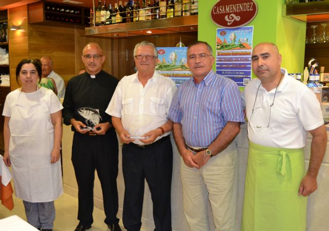 Juan Bautista Moreno y José Ruiz homenajeados en las III Jornadas Gastronómicas del Bonito del Norte - 1, Foto 1