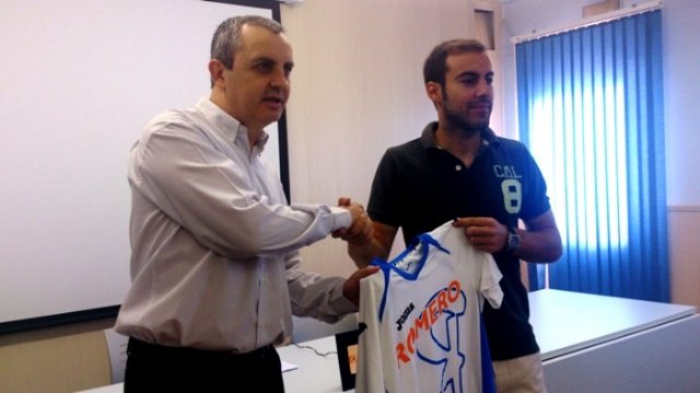 El totanero Enrique Cánovas Ambit, primer fichaje de la nueva temporada del Plásticos Romero Cartagena, Foto 1