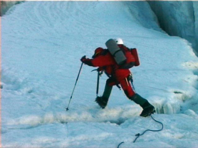 El mal tiempo no impide que Carlos Garranzo continúe con su expedición en Pakistán - 1, Foto 1