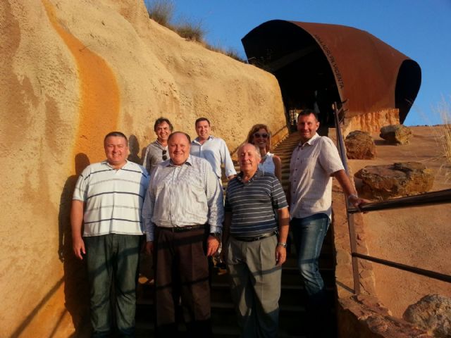 Agrupa vicenta al máximo nivel - 1, Foto 1