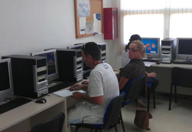 El Ayuntamiento torreño ofrece cursos gratuitos de informática básica - 2, Foto 2
