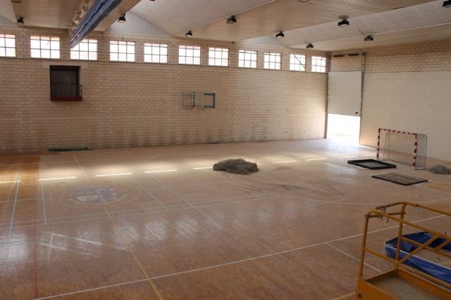 Concluyen los trabajos de albañilería en el Pabellón Municipal Carlos García - 3, Foto 3