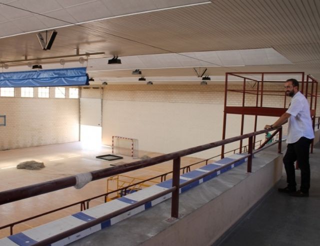 Concluyen los trabajos de albañilería en el Pabellón Municipal Carlos García - 4, Foto 4