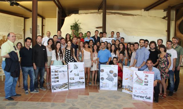 40 alumnos de la Escuela de Arquitectura de la UCAM crean propuestas para la revitalización del casco antiguo de Puerto Lumbreras - 1, Foto 1