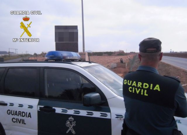 La Guardia Civil incrementa la vigilancia en los campos de la Región - 2, Foto 2