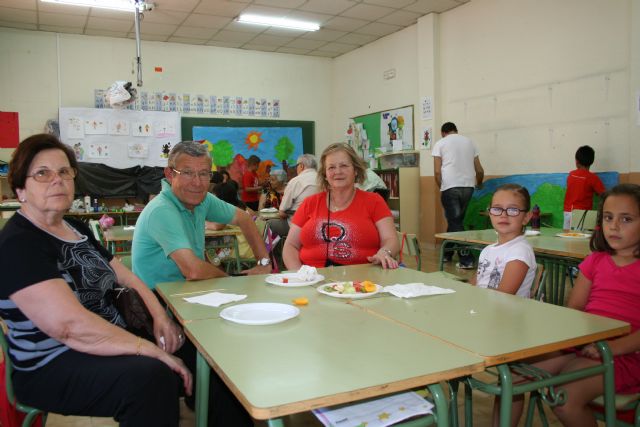 La Escuela de Verano celebra el Día de los Abuelos con una convivencia intergeneracional - 1, Foto 1