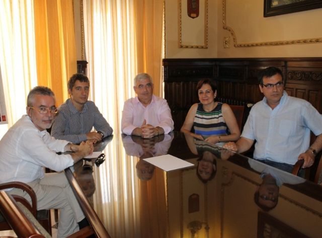 El Consejero de Cultura mantiene una reunión de trabajo con el Alcalde de Jumilla - 2, Foto 2