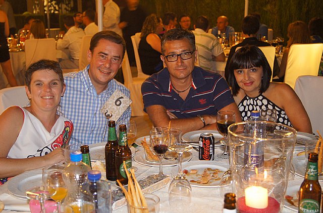 Un centenar de personas asisten a la cena de verano de la Hdad. de Jess en el Calvario y Santa Cena - 16