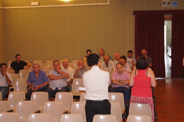 Se celebra una asamblea informativa, Foto 2