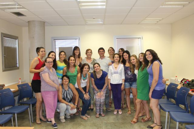 15 lorquinas se benefician del curso de lenguaje de signos desarrollado por la Concejalía de Empleo - 1, Foto 1