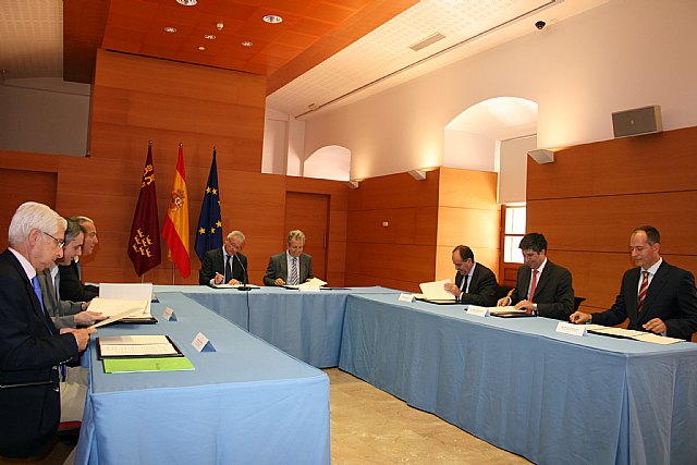 El Gobierno regional promueve líneas de financiación preferentes para el sector agrario y agroalimentario por valor de 300 millones - 2, Foto 2