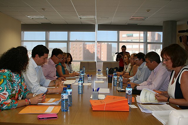 La Comisión Mixta resuelve solicitudes de ayudas por más 2,1 millones con destino a viviendas dañadas por los terremotos de Lorca - 1, Foto 1