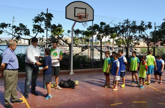 Una veintena de niños han participado en la IV edición de la Escuela de Verano de Fútbol Sala - 2, Foto 2