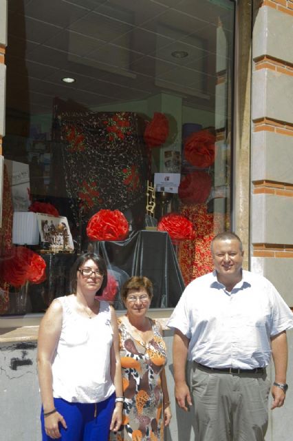 Los trofeos del Festival Internacional del Cante de las Minas ya lucen en los escaparates flamencos de La Unión - 2, Foto 2