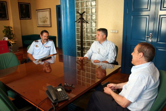 El alcalde recibe la visita oficial del nuevo Coronel Jefe de la Base de Alcantarilla - 2, Foto 2