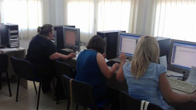 El Ayuntamiento torreño continúa con sus cursos gratuitos de informática básica - 2, Foto 2