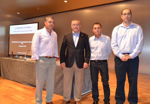 El arqueólogo municipal de Águilas abre el XVIII Ciclo de Conferencias Mirando al Mar - 1, Foto 1