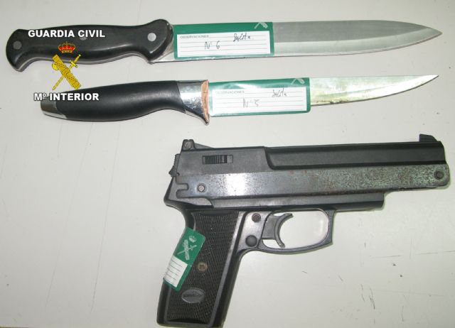 La Guardia Civil detiene a seis personas por  traficar con marihuana - 4, Foto 4