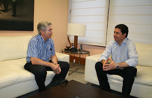 La Comunidad y el Colegio de Geólogos acuerdan establecer una línea de colaboración - 1, Foto 1