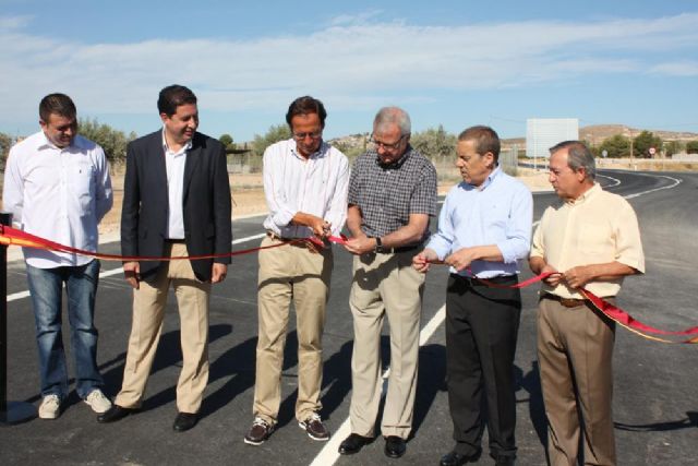 Las obras realizadas en la carretera de Barqueros mejoran la seguridad de conductores y peatones - 3, Foto 3