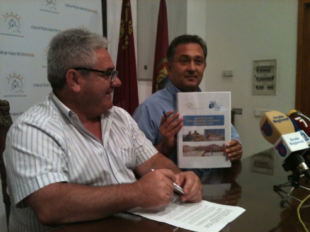 El Ayuntamiento de Lorca aprueba un plan para reducir en un 20% las emisiones de CO2 a la atmósfera por consumo energético del municipio - 1, Foto 1