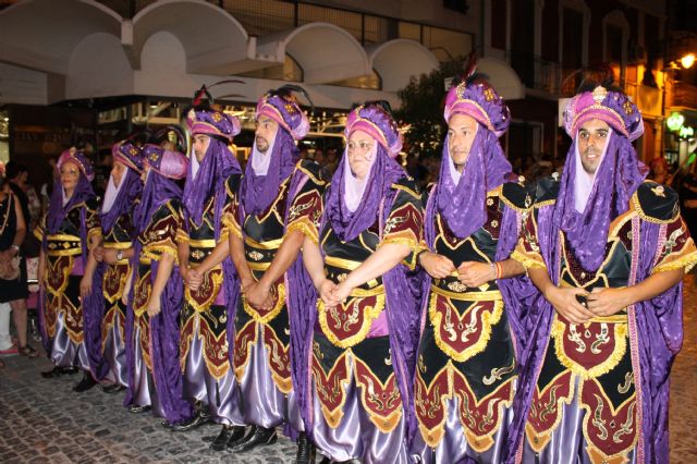 El Gran Desfile de Moros y Cristianos llena las calles de Jumilla de público - 5, Foto 5