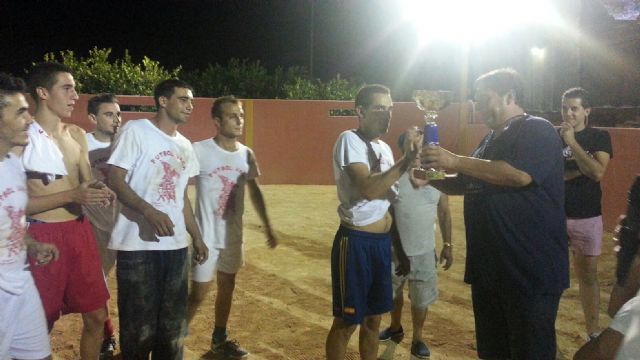 Futbol vaca celebrado en el día de ayer con motivo de las fiestas patronales de Villanueva - 3, Foto 3