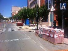 Se inician las obras de reparación del hundimiento de la calzada en el jardín Narciso Yepes, junto a la Avda. General Aznar - 1, Foto 1