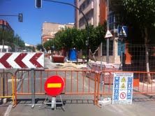 Se inician las obras de reparación del hundimiento de la calzada en el jardín Narciso Yepes, junto a la Avda. General Aznar - 2, Foto 2