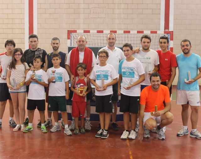 40 jugadores han participado este año en el XVI Torneo de Bádminton y Tenis de mesa Ciudad de Jumilla - 1, Foto 1