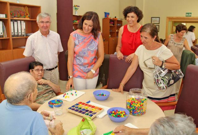 La consejera de Sanidad y Política Social visita el Centro de Día para personas Mayores de Puerto Lumbreras que funciona a pleno rendimiento - 2, Foto 2