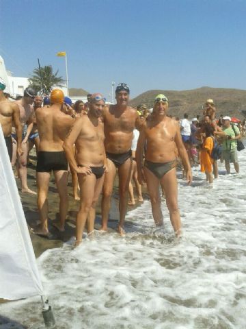 El totanero Jose Miguel Cano participa el circuito de travesas a nado en la provincia de Almeria - 5