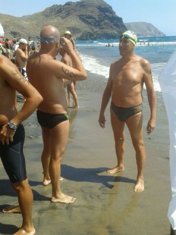 El totanero Jose Miguel Cano participa el circuito de travesas a nado en la provincia de Almeria - 6