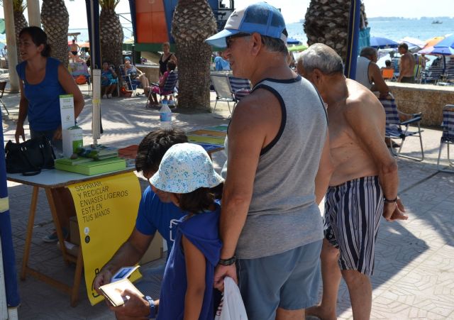 Medio Ambiente programa actividades informativas y juegos en la playa para fomentar el reciclaje - 2, Foto 2