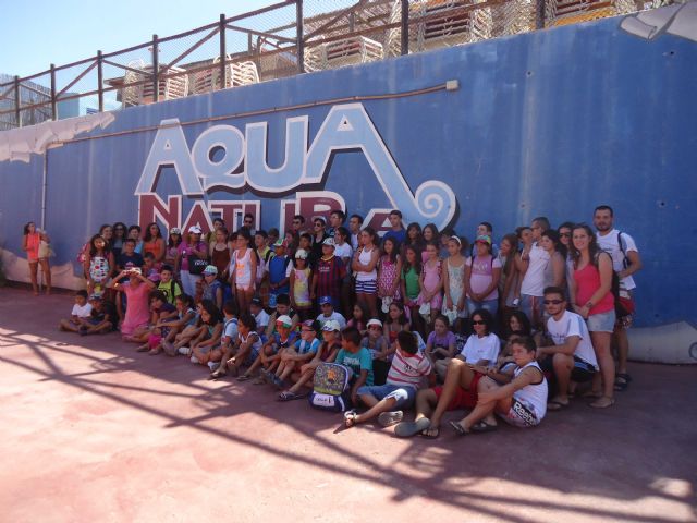 Un grupo de niños afectados por el terremoto de Lorca visitan el parque Terra Natura Murcia - 1, Foto 1