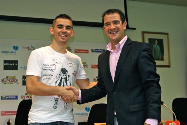 Álex: ¿Para que salir de un Club, cuándo lo tienes todo? - 2, Foto 2