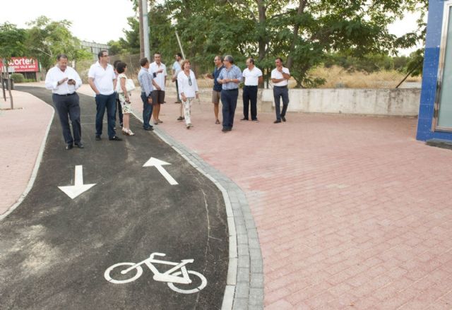 Los vecinos de Torreciega ya disfrutan de la renovada imagen de la avenida Tito Didio - 1, Foto 1