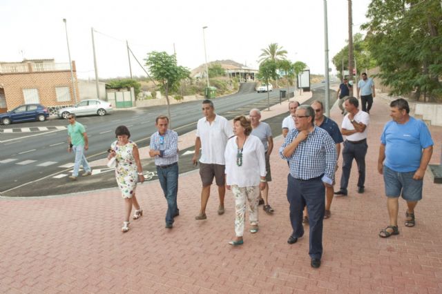 Los vecinos de Torreciega ya disfrutan de la renovada imagen de la avenida Tito Didio - 4, Foto 4