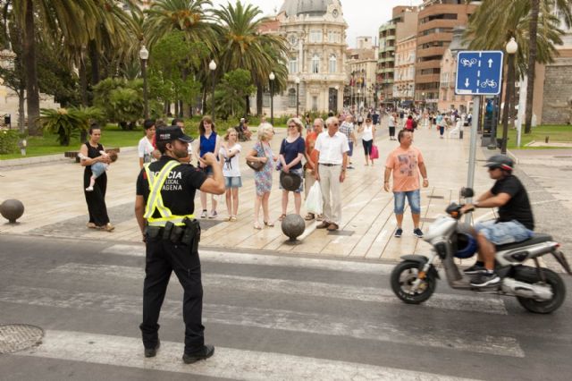 El Queen Victoria trae 2.000 turistas a Cartagena - 3, Foto 3