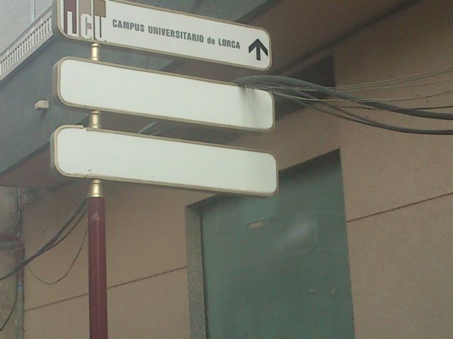 Antonio Navarro: Lorca presenta un cableado tercermundista - 1, Foto 1