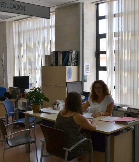 Educación concede 30.000 euros para ayudas escolares de movilidad y adquisición de material - 2, Foto 2