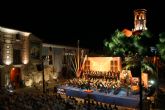La pasión de la copla inunda la Plaza del Castillo en el concierto del Coro 'Ciudad de Cehegín' y la Sociedad Musical