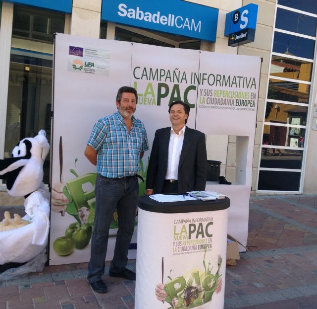 La UPA instala un stand en el mercado para informar sobre la PAC - 1, Foto 1
