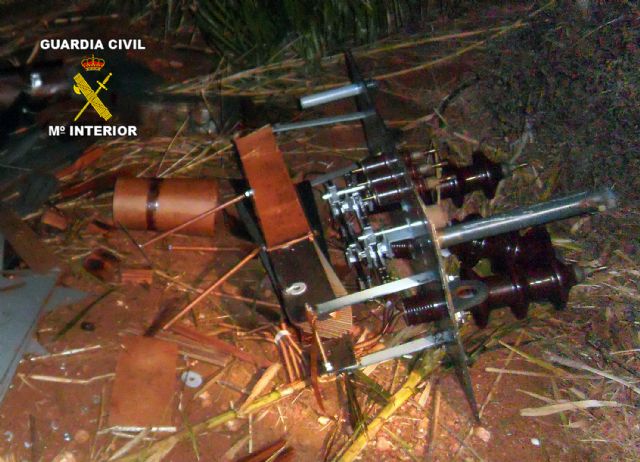 La Guardia Civil detiene a seis personas por la sustracción y comercio ilegal de cable de cobre - 2, Foto 2