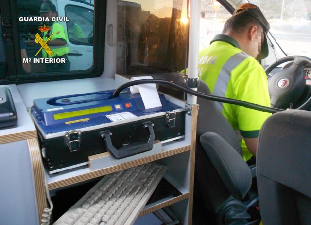 La Guardia Civil detiene a un taxista que quintuplicaba la tasa máxima de alcoholemia para conducir - 1, Foto 1