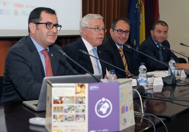 Más de un 10% de los alumnos de la Universidad de Murcia estudia en el extranjero en algún momento de la carrera - 4, Foto 4